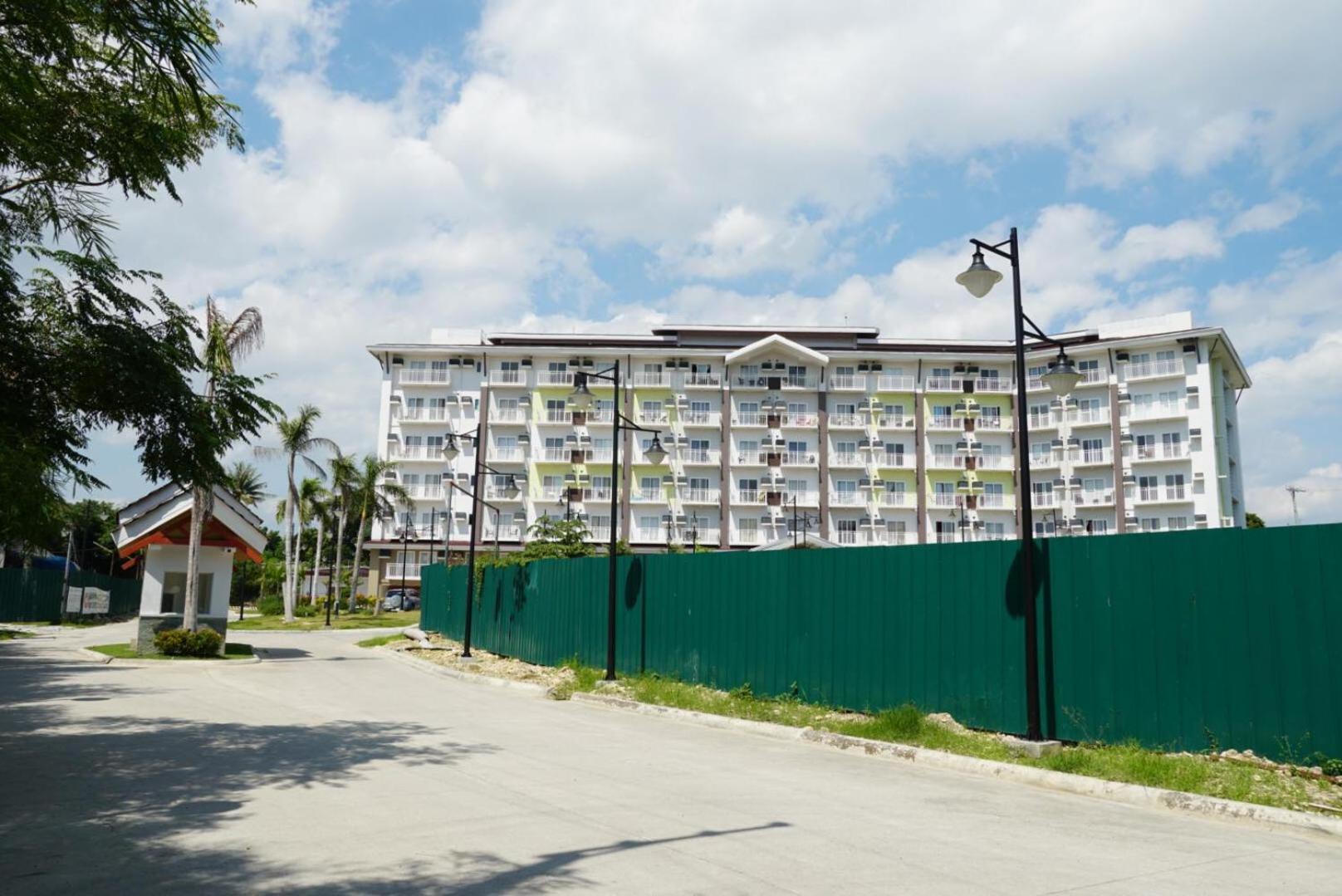 Ania Rooms@Amani Grand Residences Near Airport Lapu-Lapu City Eksteriør billede