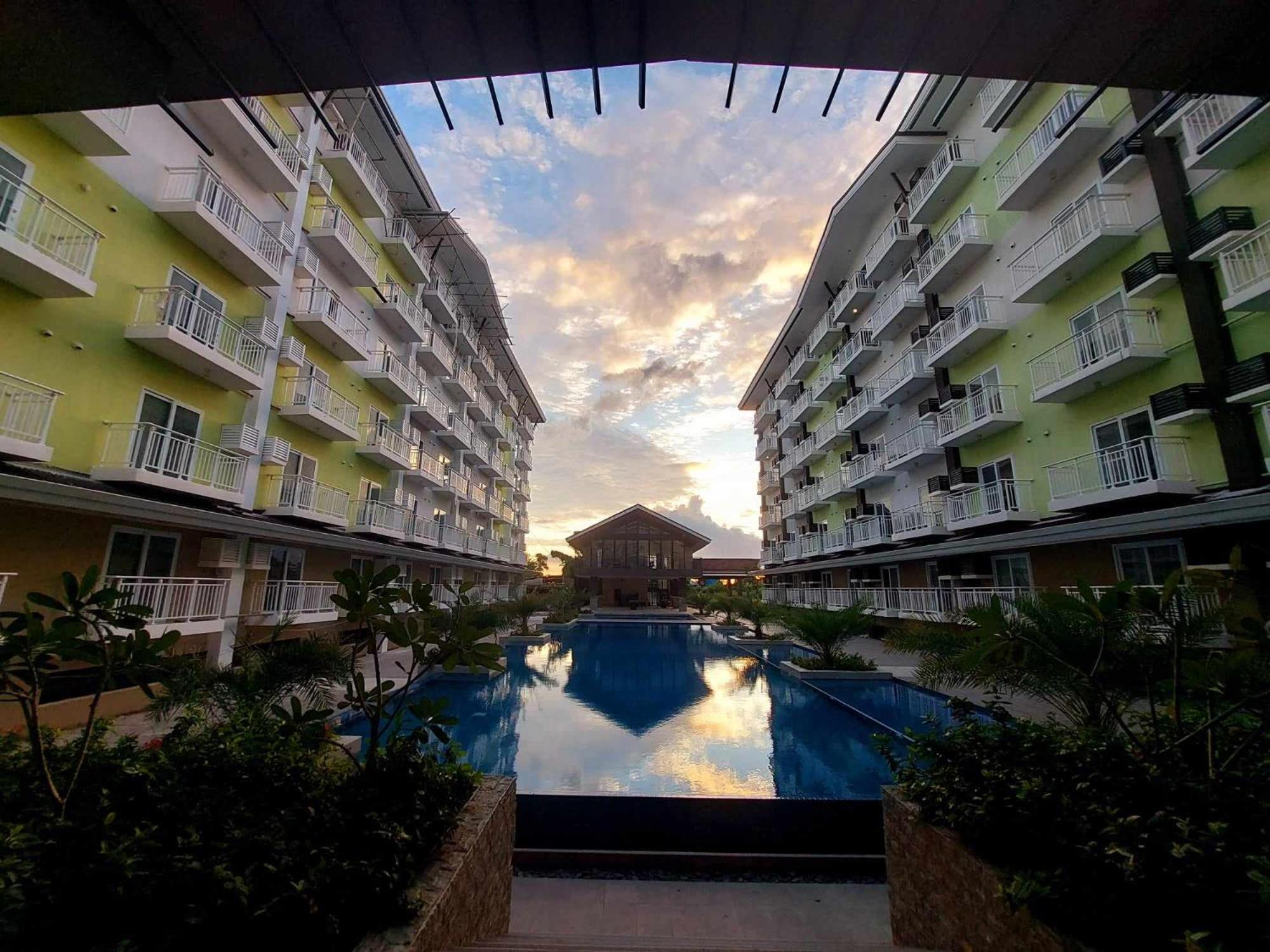 Ania Rooms@Amani Grand Residences Near Airport Lapu-Lapu City Eksteriør billede