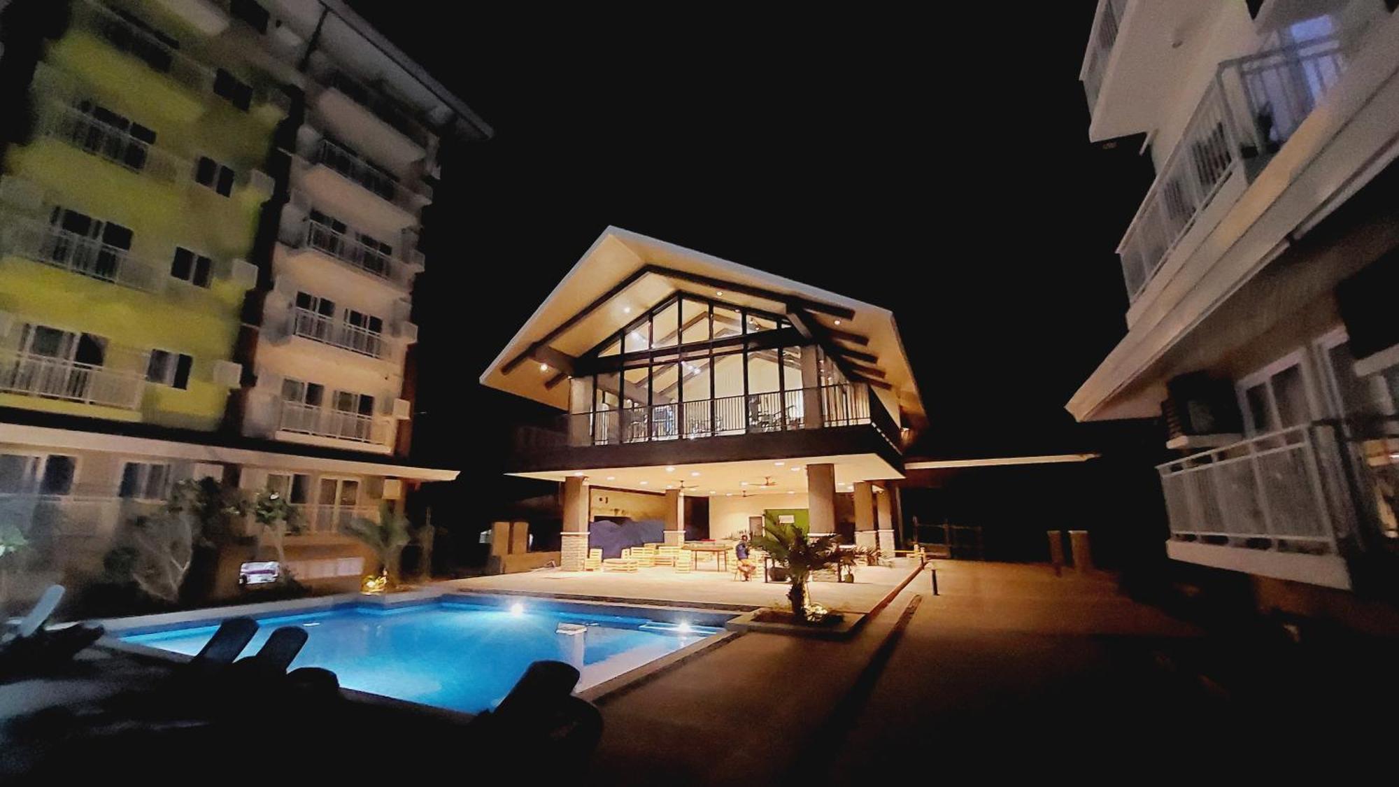 Ania Rooms@Amani Grand Residences Near Airport Lapu-Lapu City Eksteriør billede
