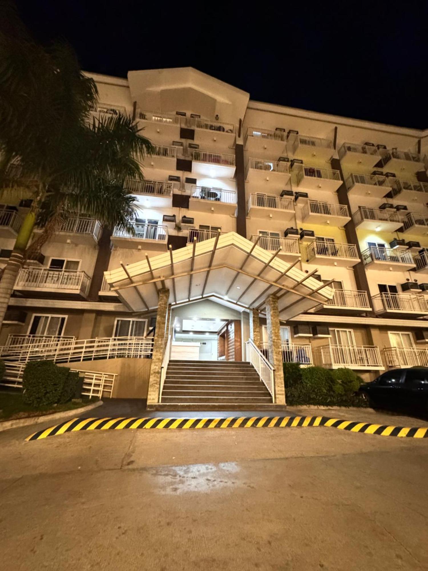 Ania Rooms@Amani Grand Residences Near Airport Lapu-Lapu City Eksteriør billede