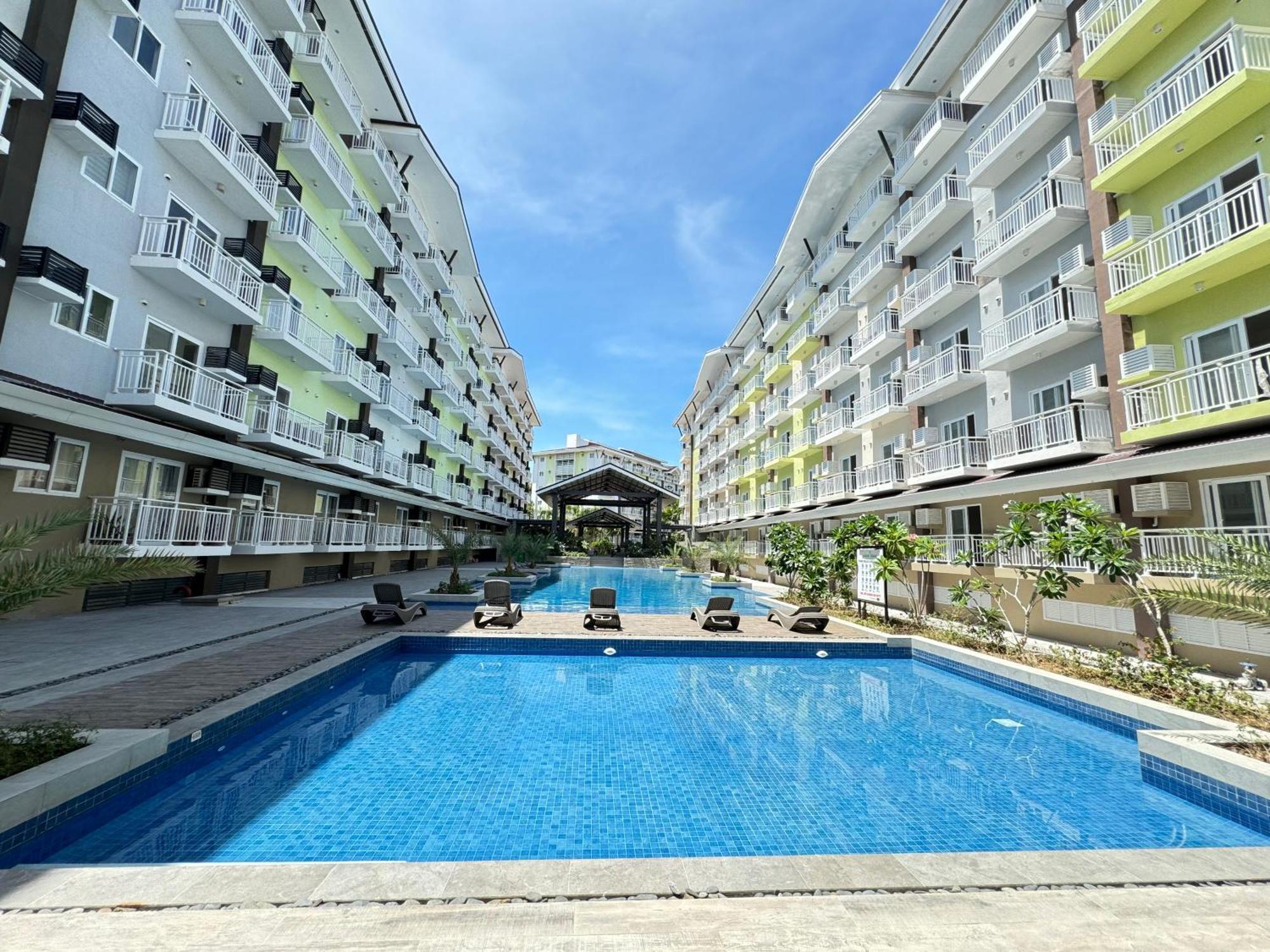 Ania Rooms@Amani Grand Residences Near Airport Lapu-Lapu City Eksteriør billede